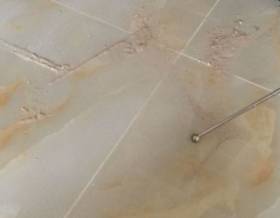 寿光瓷砖空鼓维修公司分享粘合剂选择不当在瓷砖铺贴过程中可能导致以下问题